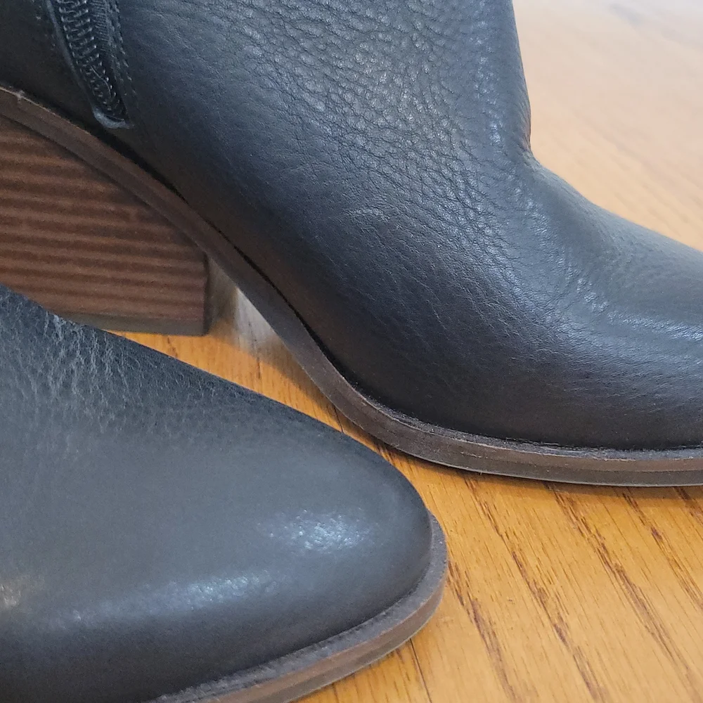 Lucky Brand Black Leather Ankle Booties with Stacked Heel